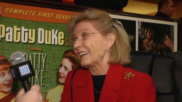 Geek Stuff 2010 Chiller Theatre Interviews Patty Duke & Patricia Quinn
